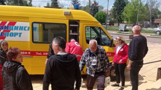 БЧК достави храна и вода на пострадалите от наводненията в Монтанско